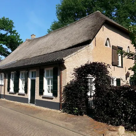 De Pimpelmees 3* 's-Gravenmoer